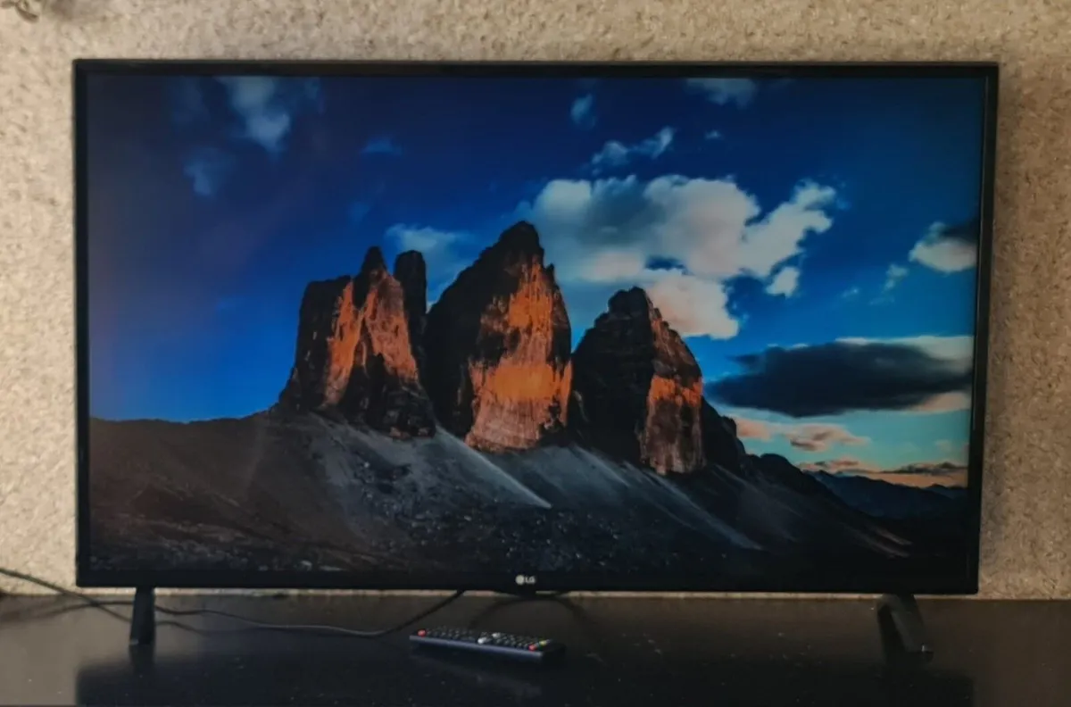 LG 43" 4K Smart TV (2020) – Perfect Working Order - Image 3