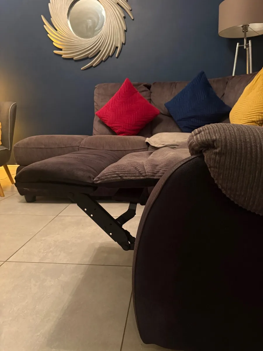 Corner Couch - Image 2