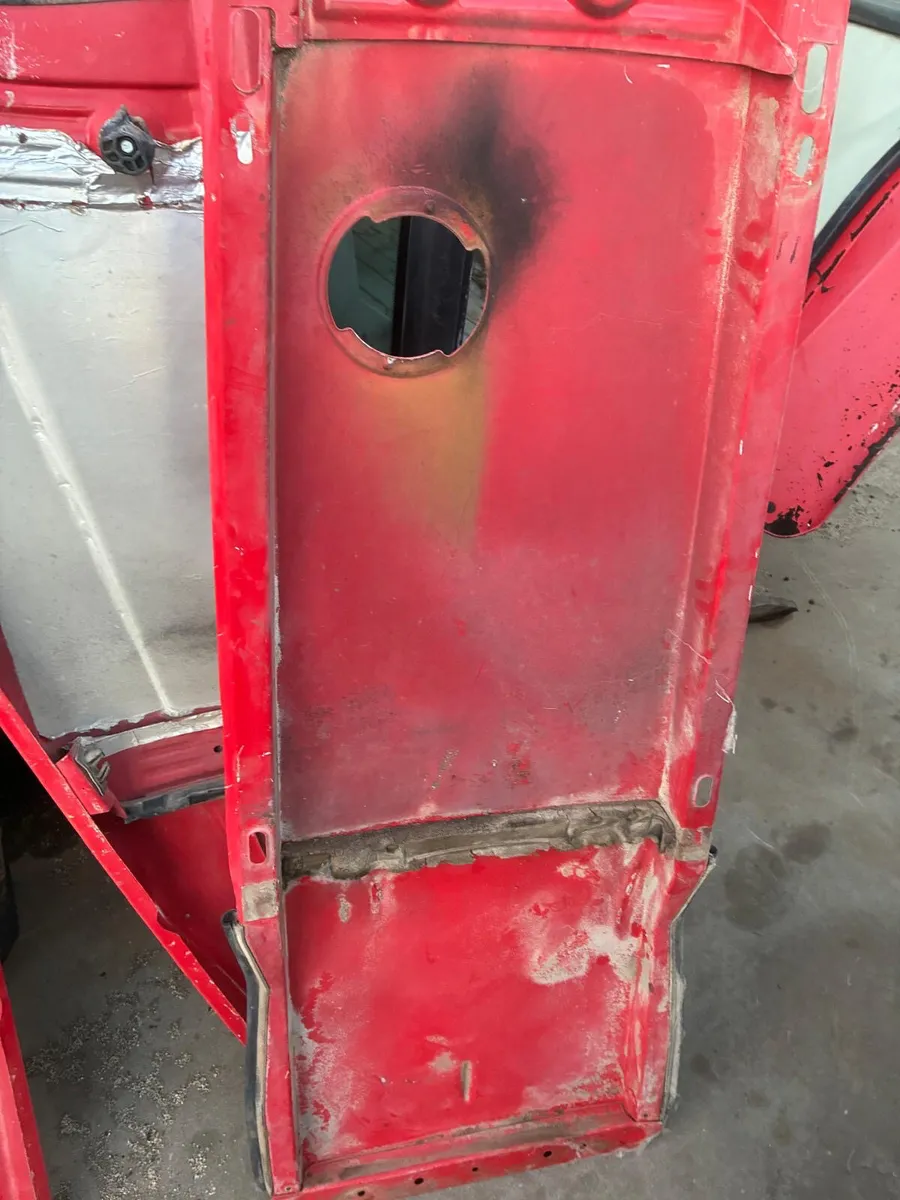 MF 5435 Bonnet & Sides - Image 3