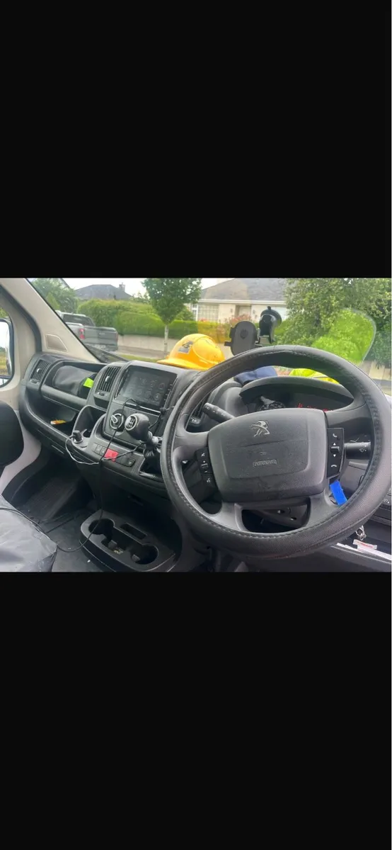 Peugeot boxer van for sale - Image 4