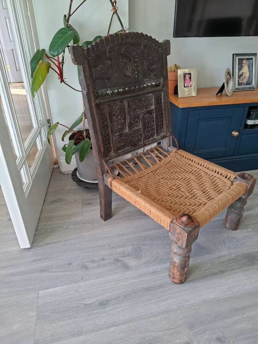 2 x antique low-size Arabic chairs