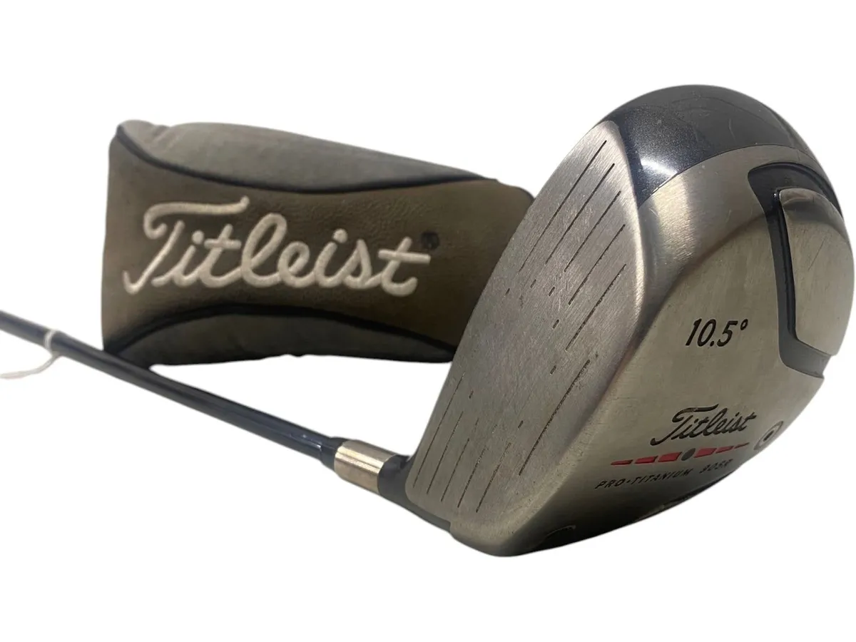 Left Hand Titleist 905R Driver 10.5° Stiff Flex - Image 1