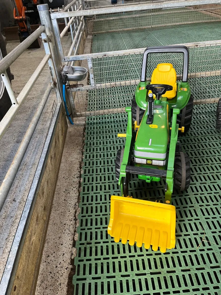 John Deere Ride on Tractor - Image 2