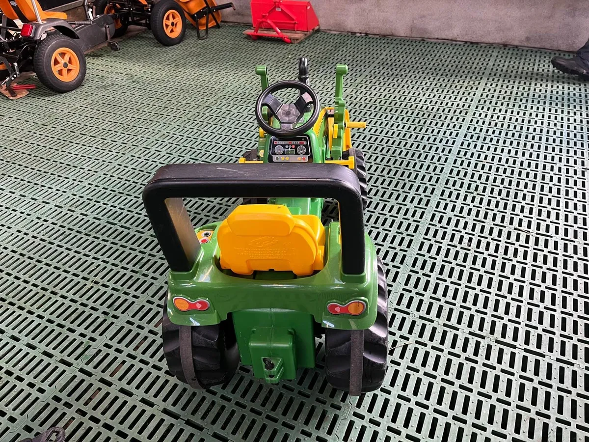 John Deere Ride on Tractor - Image 4