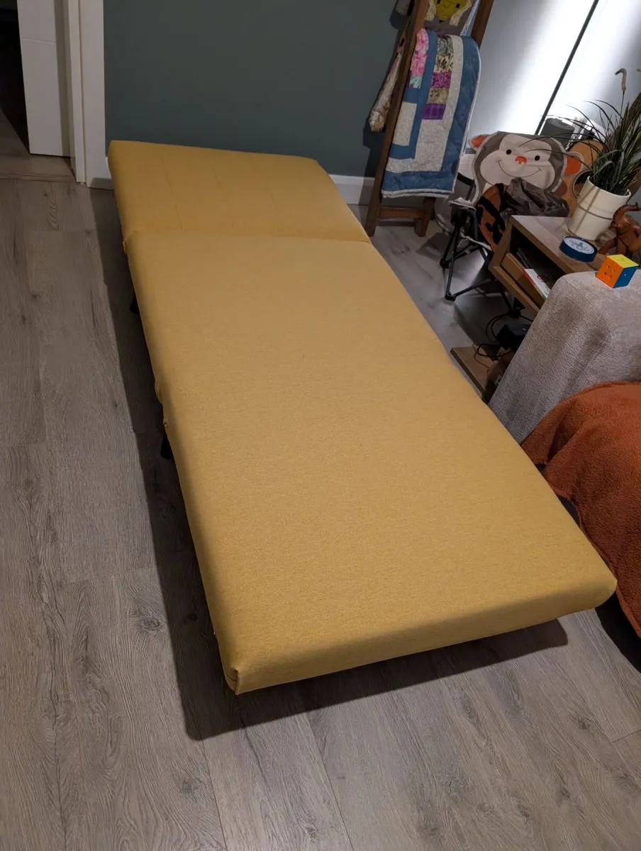 Fold out chair / single sofa bed - Image 2