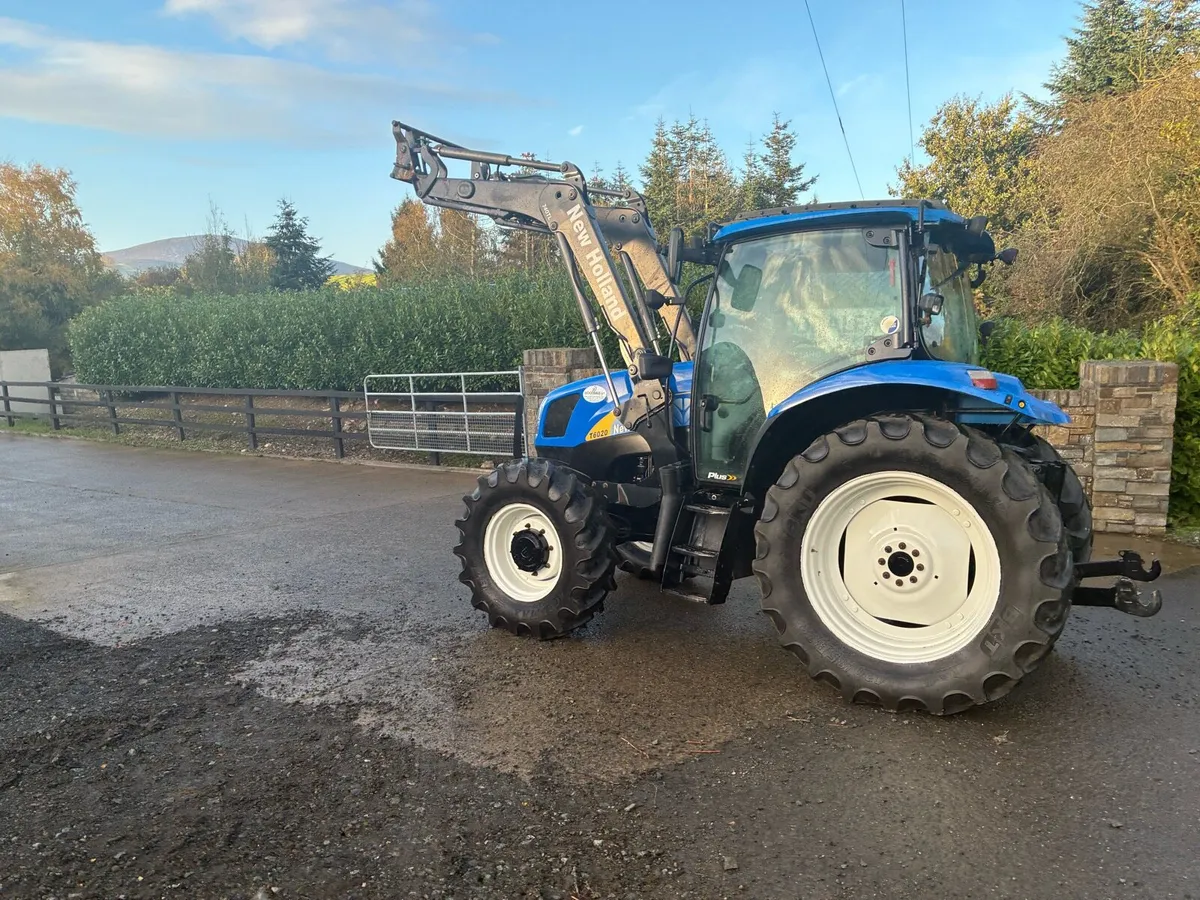 New Holland T6020 - Image 2