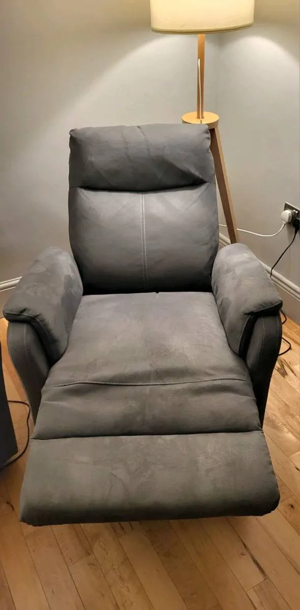 Electric Recliner Lounger - Image 3