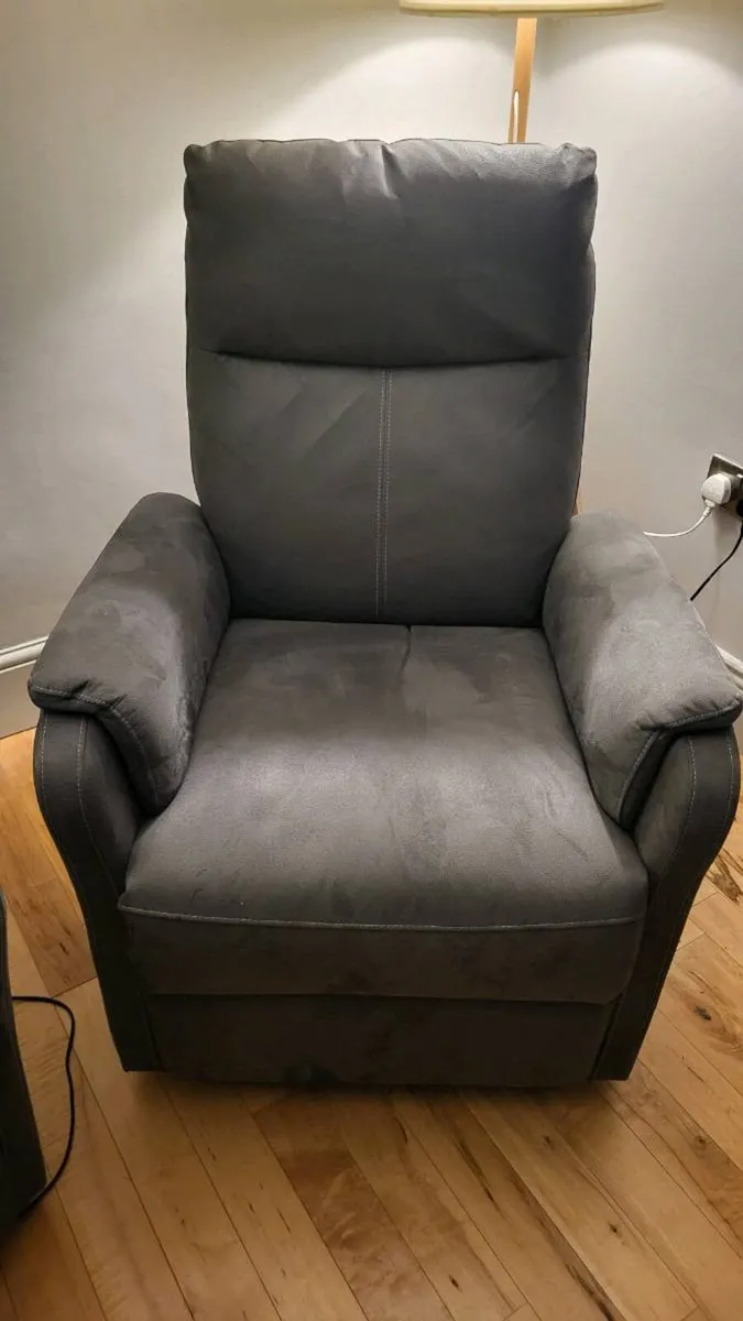 Electric Recliner Lounger - Image 4