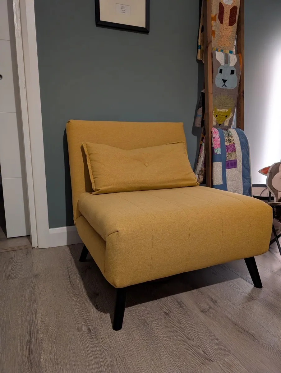 Fold out chair / single sofa bed - Image 4
