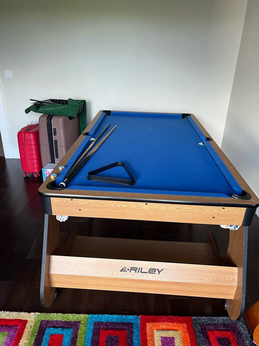 Riley pool table and dartboard - Image 2