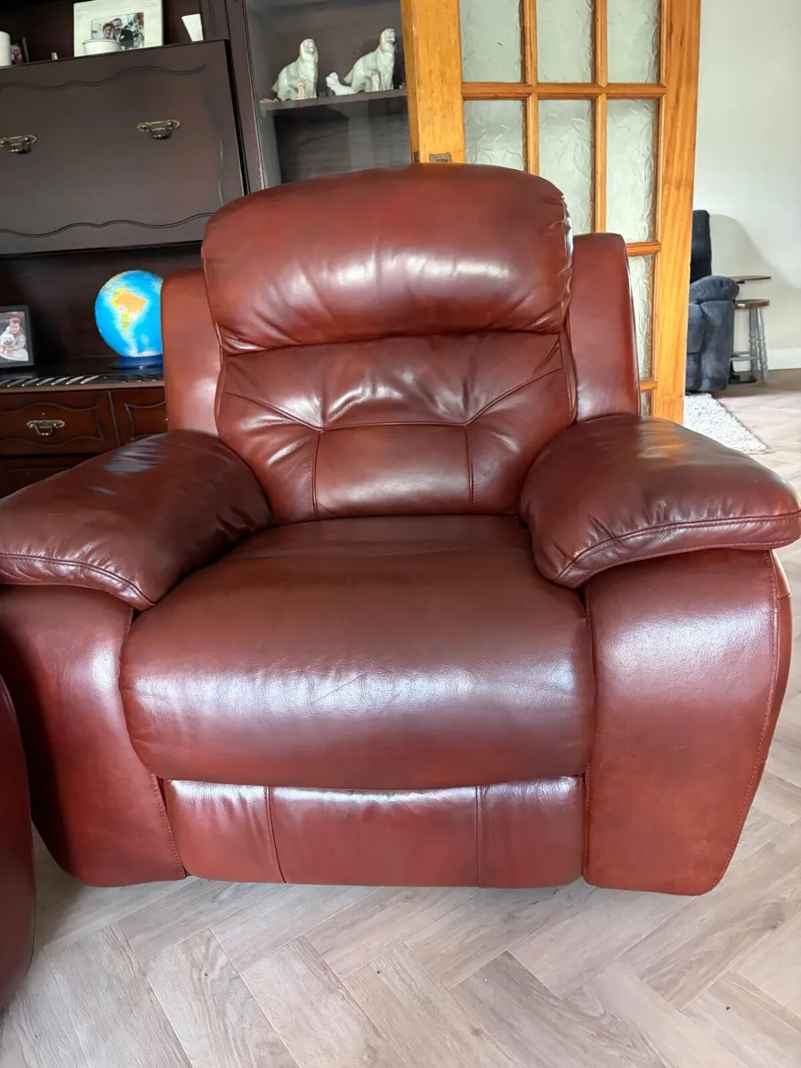 3 seater sofa + 2 armchairs - Image 1