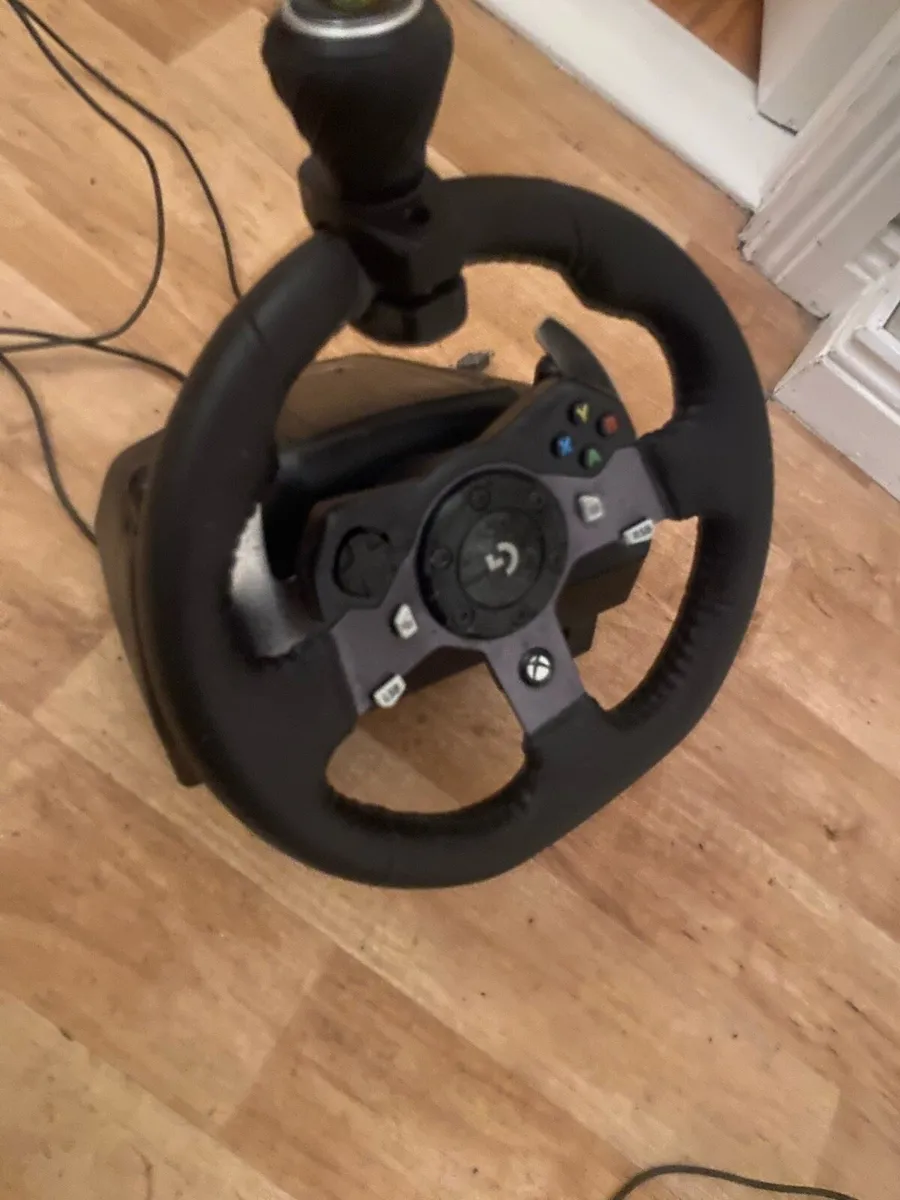 Logitech steering wheel +pedals and gearstick - Image 2