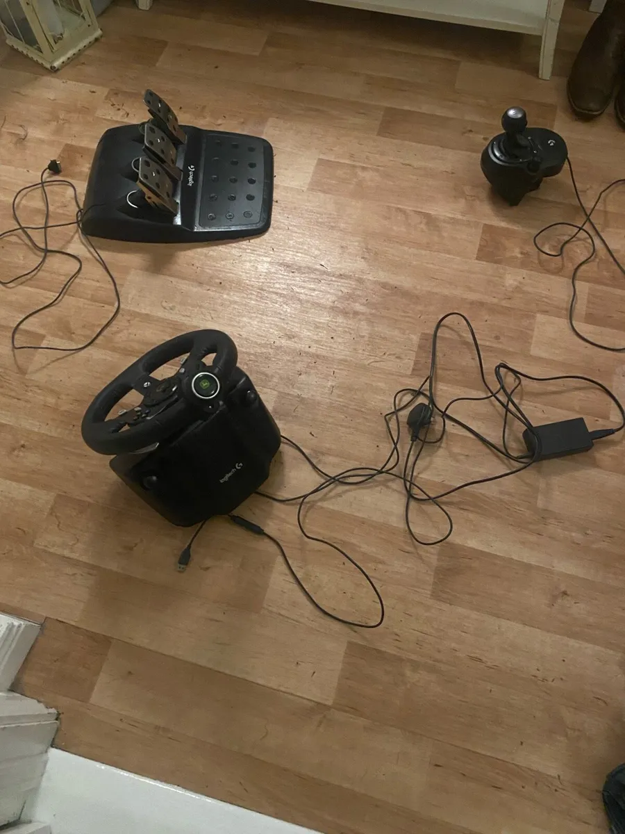 Logitech steering wheel +pedals and gearstick - Image 1
