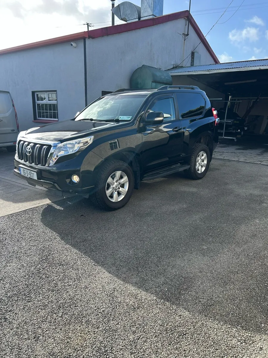 … 2015 Toyota Landcruiser, SWB, AUTO… - Image 3