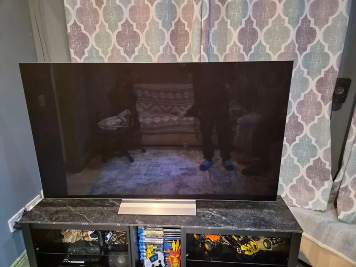 Lg C2 65" - Image 1