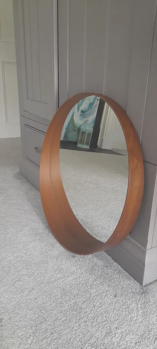 Mirror - Image 1