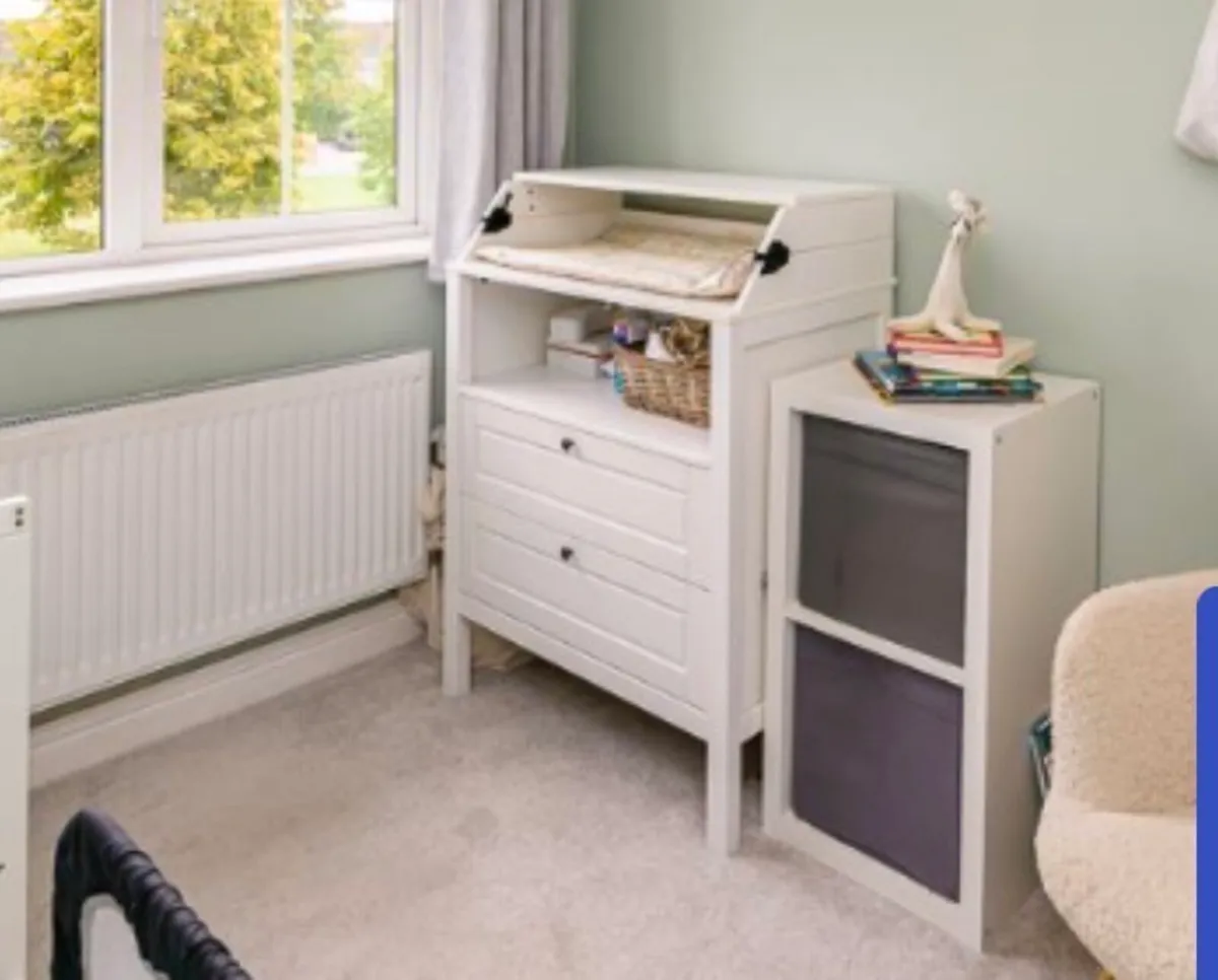 Changing table