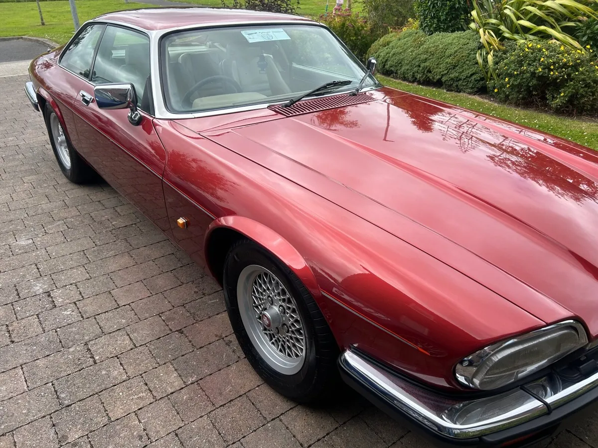 Jaguar XJ 1991 - Image 2