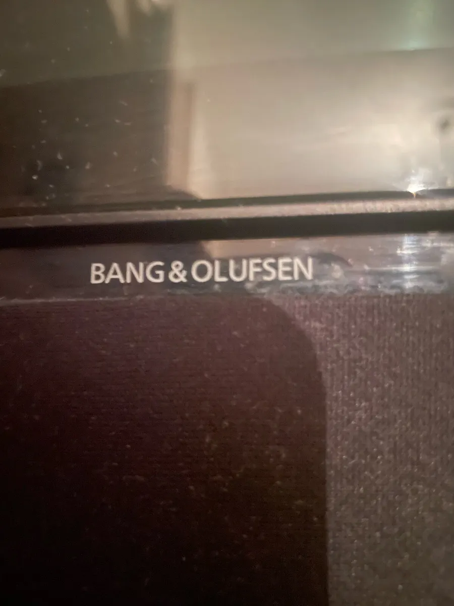 Bang and olufsen beovision mx 4002 with remote - Image 2