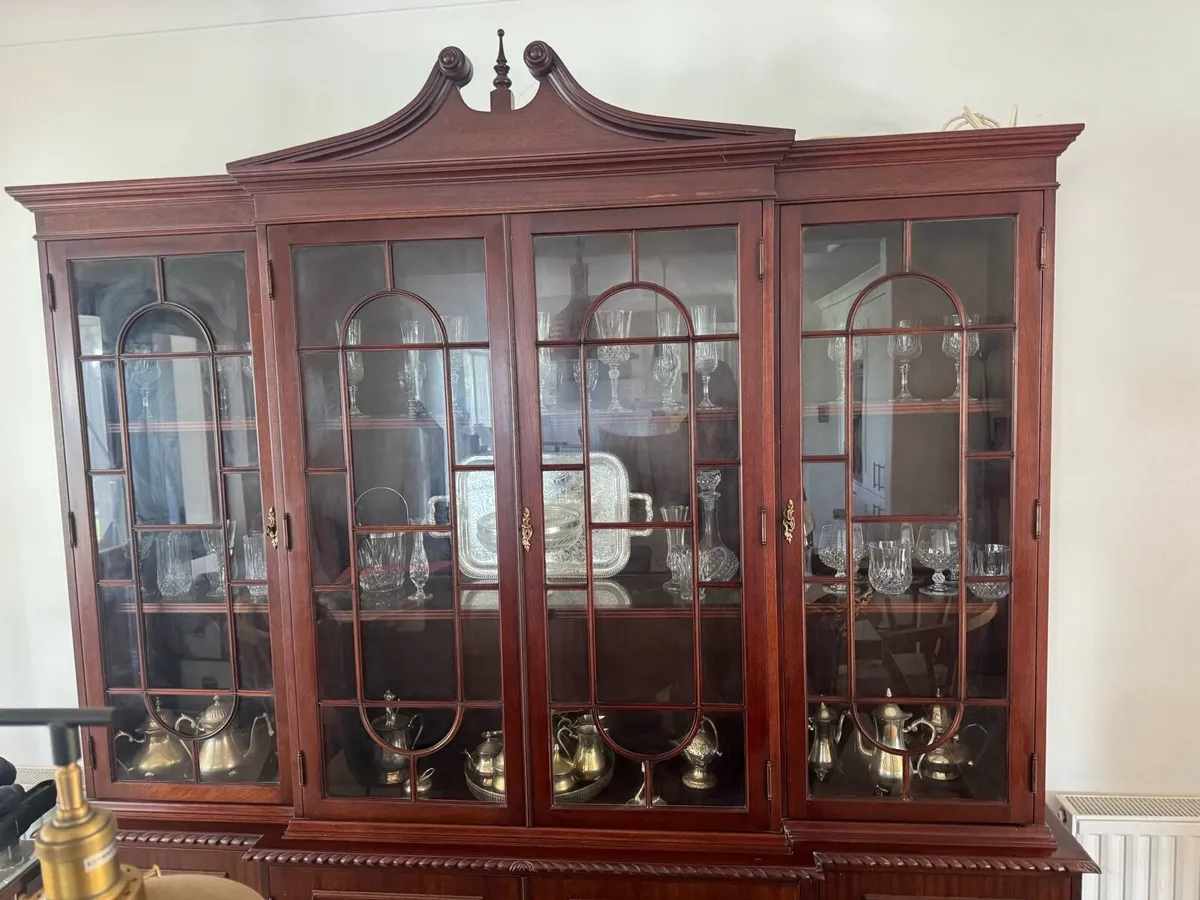 Brown mahogany Antique unit - Image 1