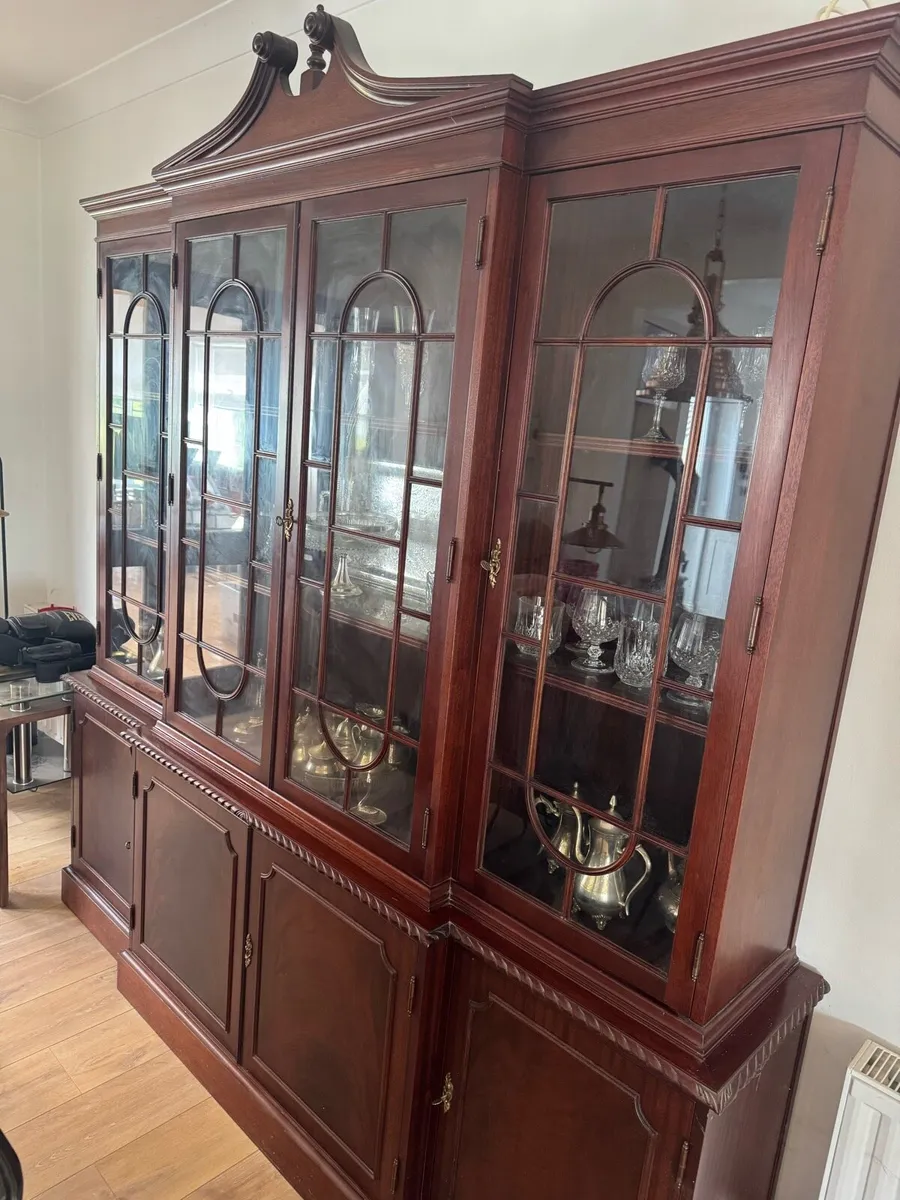 Brown mahogany Antique unit - Image 2