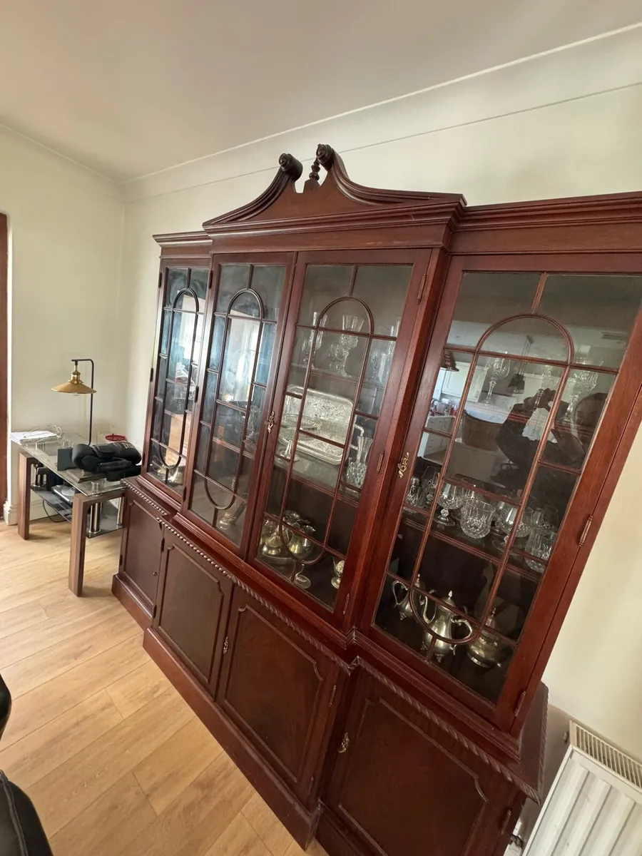 Brown mahogany Antique unit - Image 3