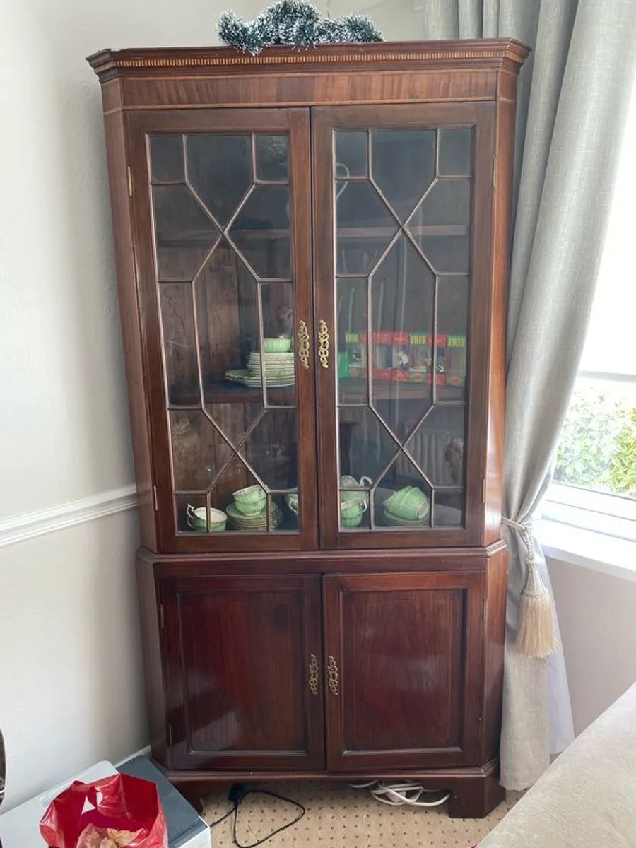 3 cornered Mahogany Unit - Image 2
