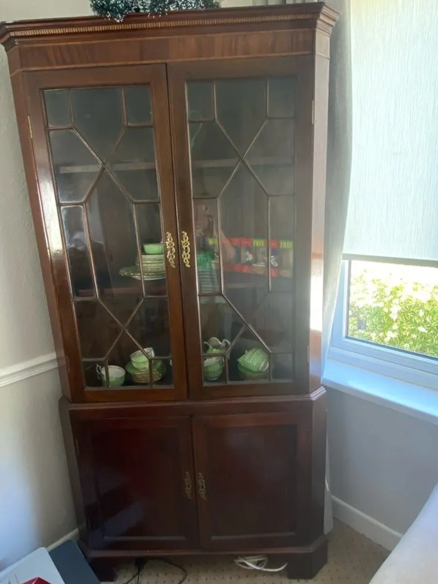3 cornered Mahogany Unit - Image 4
