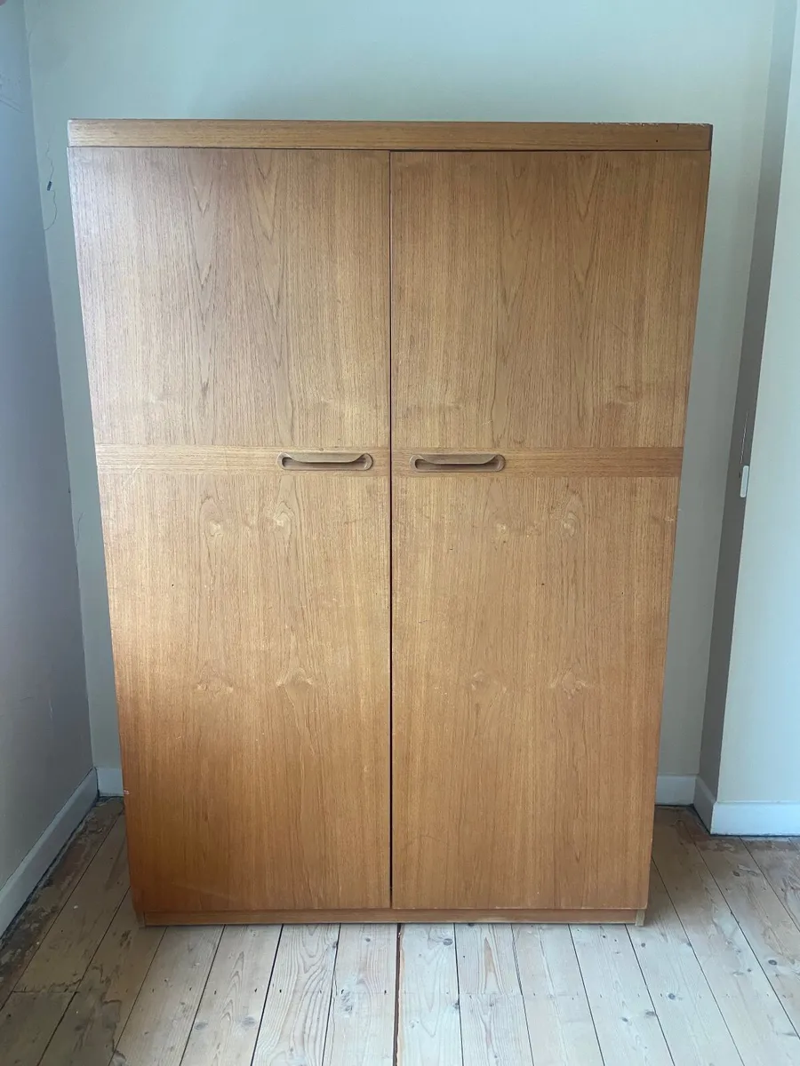 Wardrobe Vintage mid century - Image 1