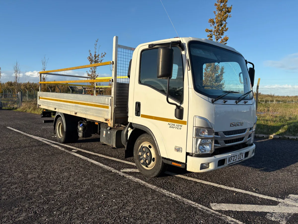 Isuzu 3.5 Ton - Image 1