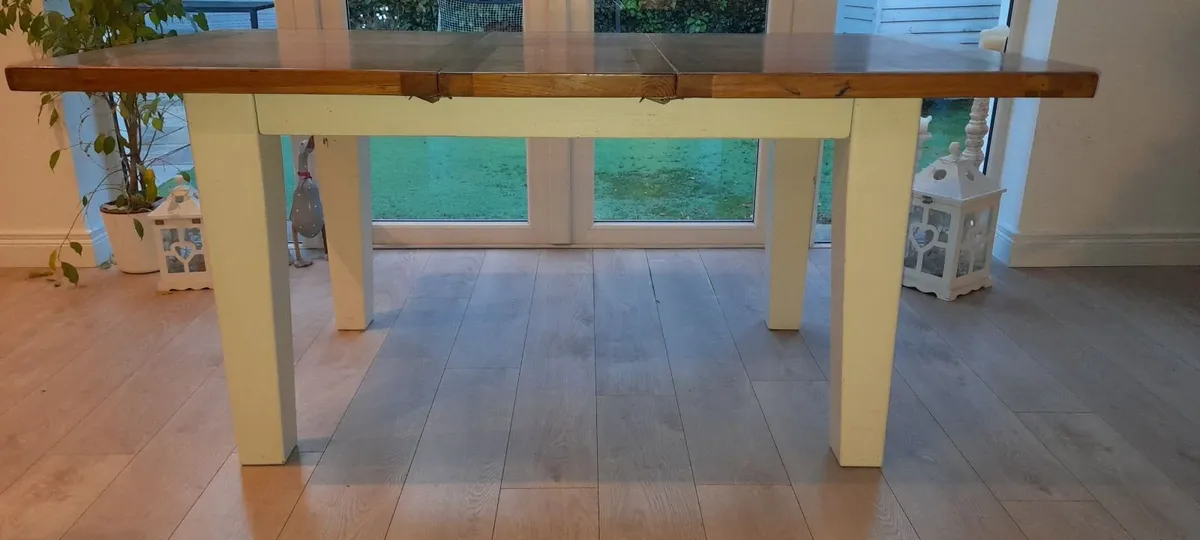 Extendable solid oak dining table - Image 4