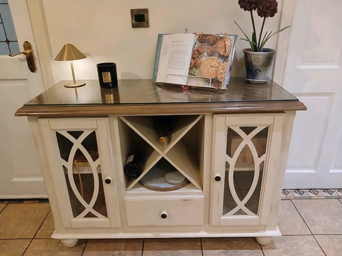 Sideboard Lilly display unit - Image 1