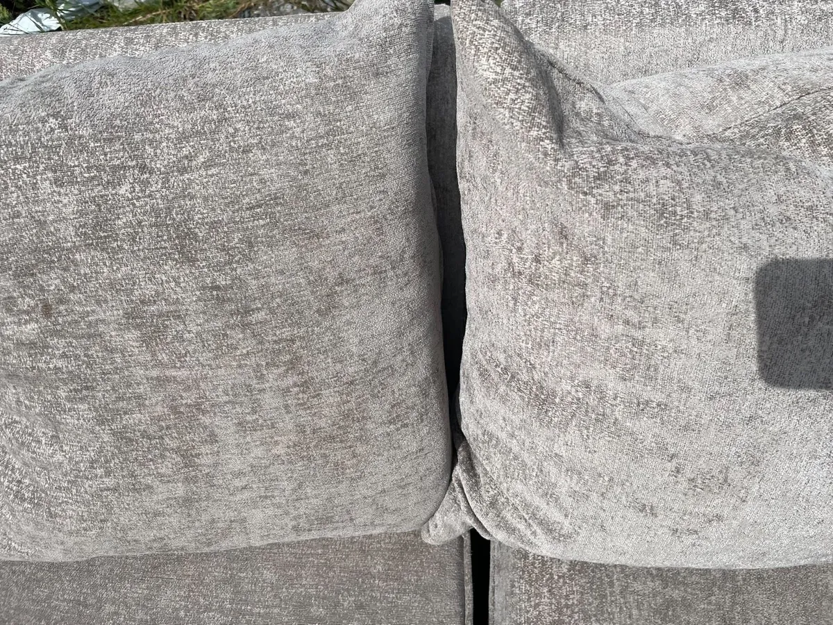 Large corner sofa - Image 4