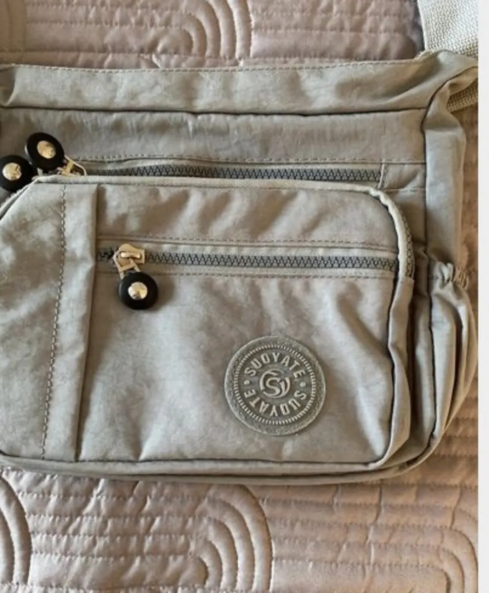 BNWT Grey Satchel Bag - Image 3