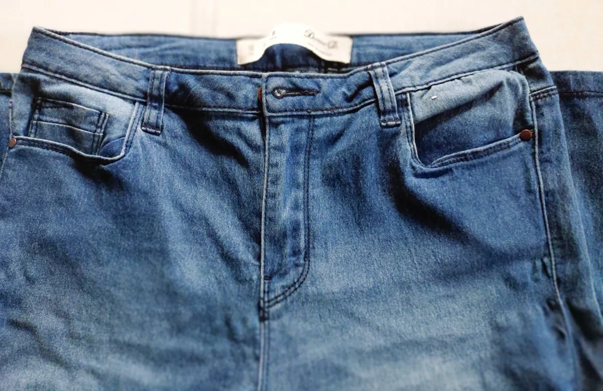 Pair Of Ladies Blue Jeans (size 12 UK) Used. - Image 4