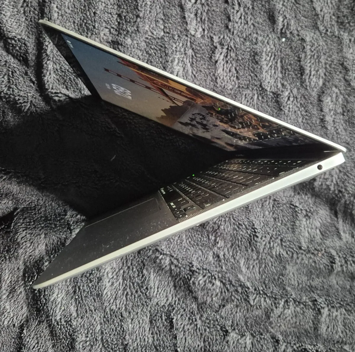  MacBook Air M1 (2020, A2337) – 13" – [8GB/256GB] - Image 3