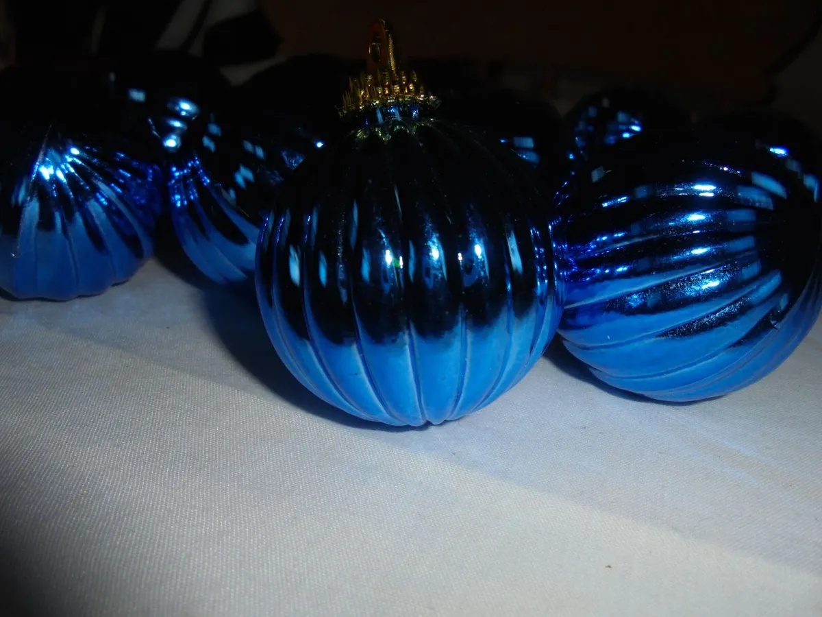 Blue Baubbles x 12 for Sale - Image 4
