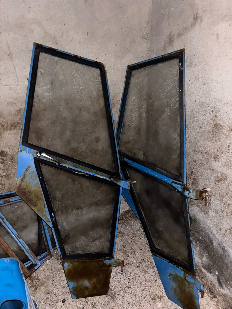 Ford tractor parts - Image 2
