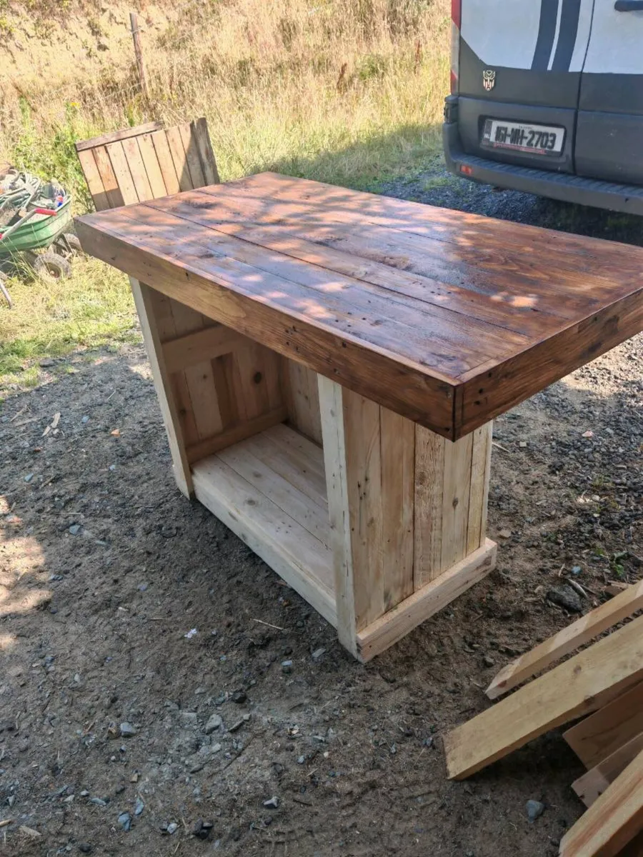 Rustic kitchen island with triple overhang - Image 2