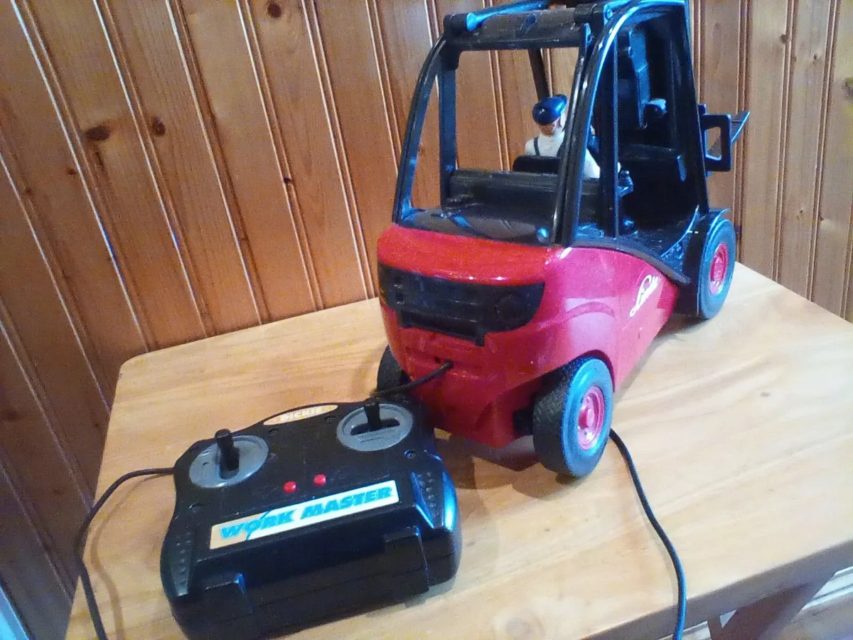 Old toy fork lift. - Image 4