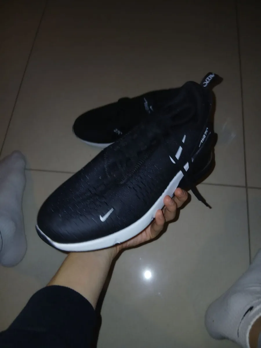 Nike 270s x 2 - Image 4