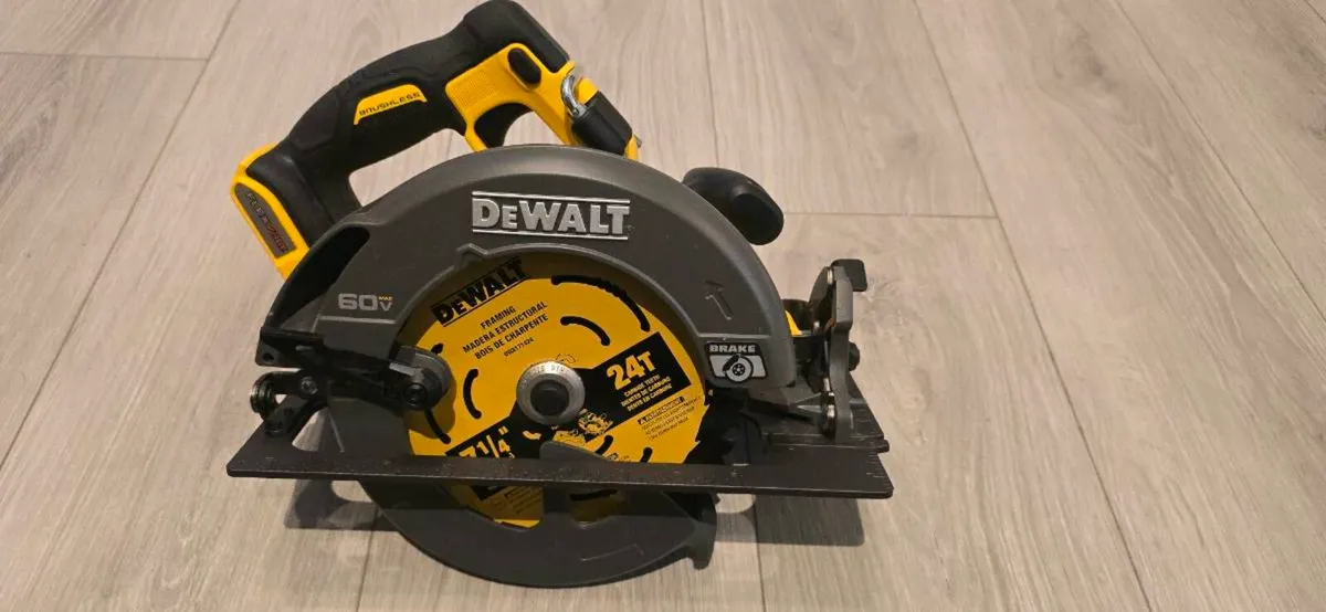 Dewalt DCS578 - Image 1