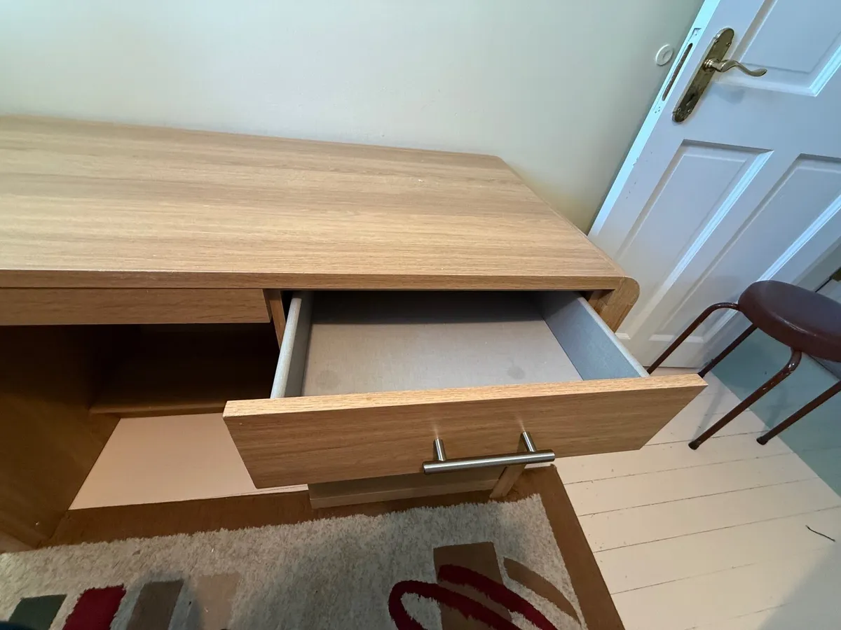 Office Desk - Image 3
