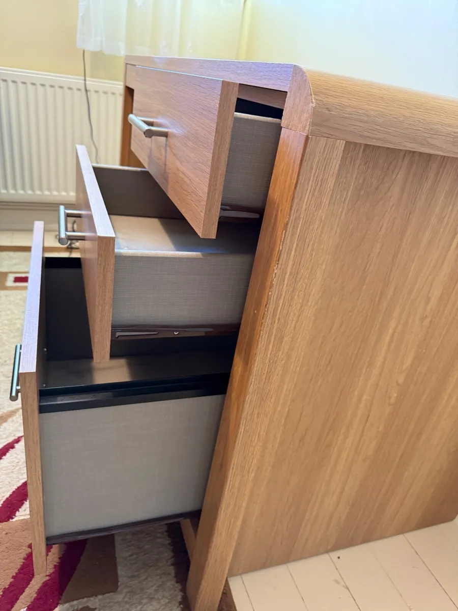 Office Desk - Image 4