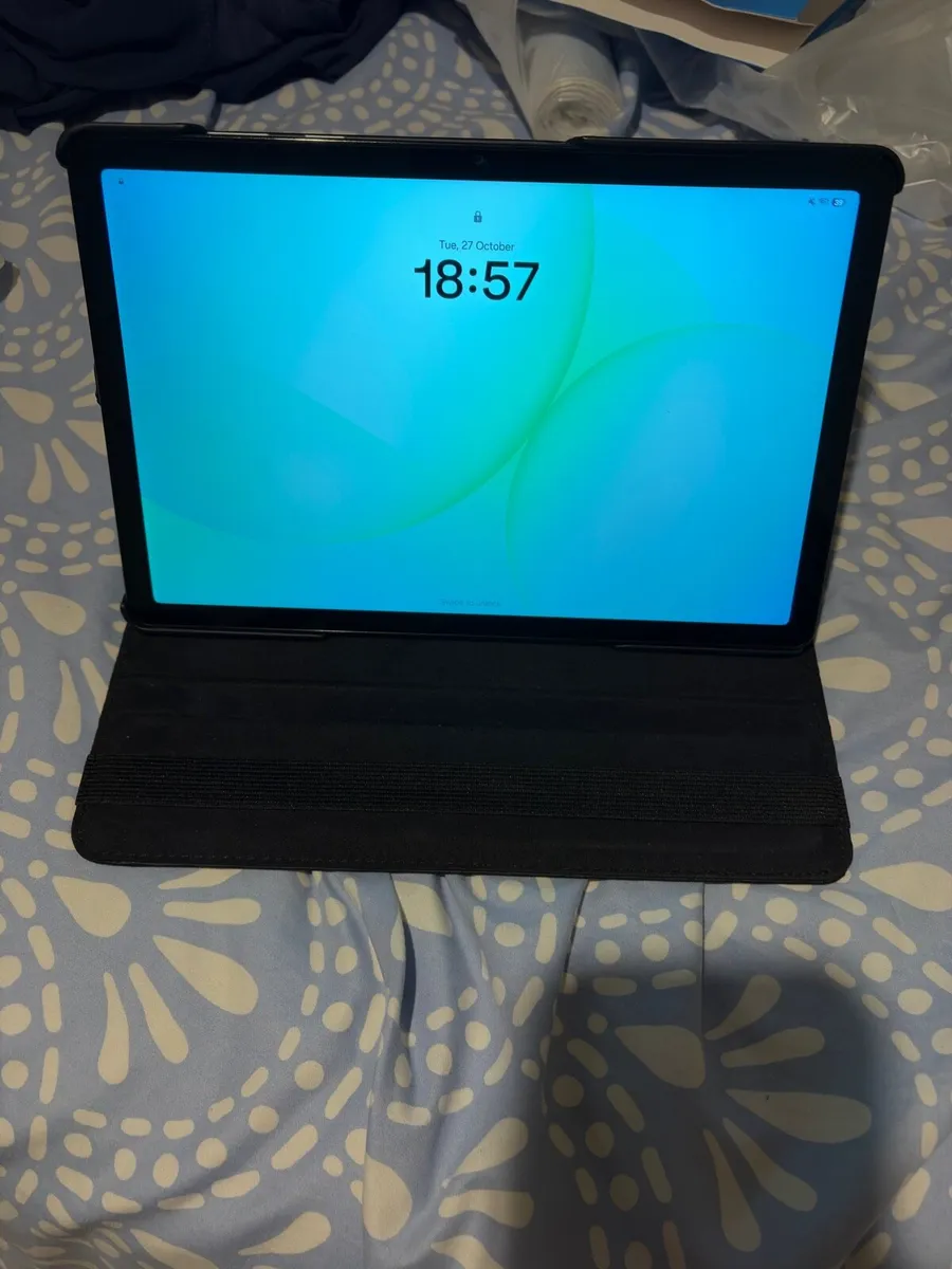 Galaxy Tab A11+ 4 months old have receipt - Image 3