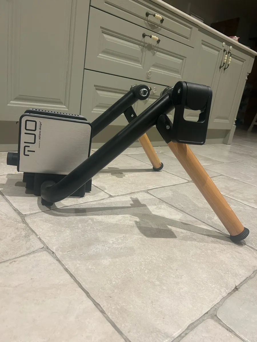 Elite Tuo Indoor bike trainer - Image 1