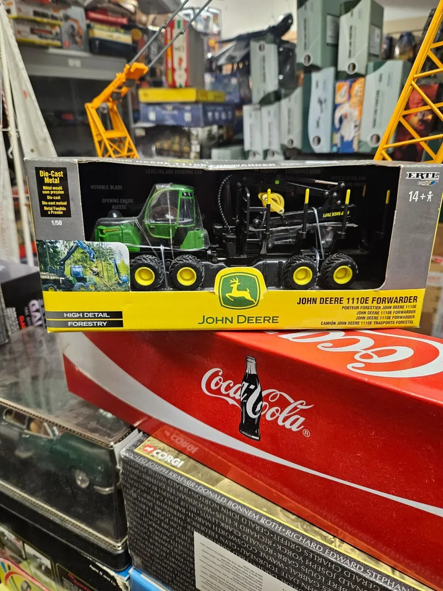 Britain's ERTL John Deere Forestry Log Forwarder 1 - Image 1