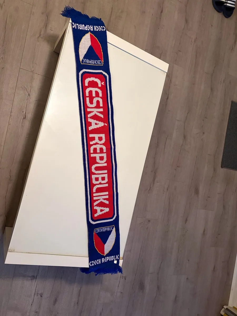 Football Scarves - Image 2