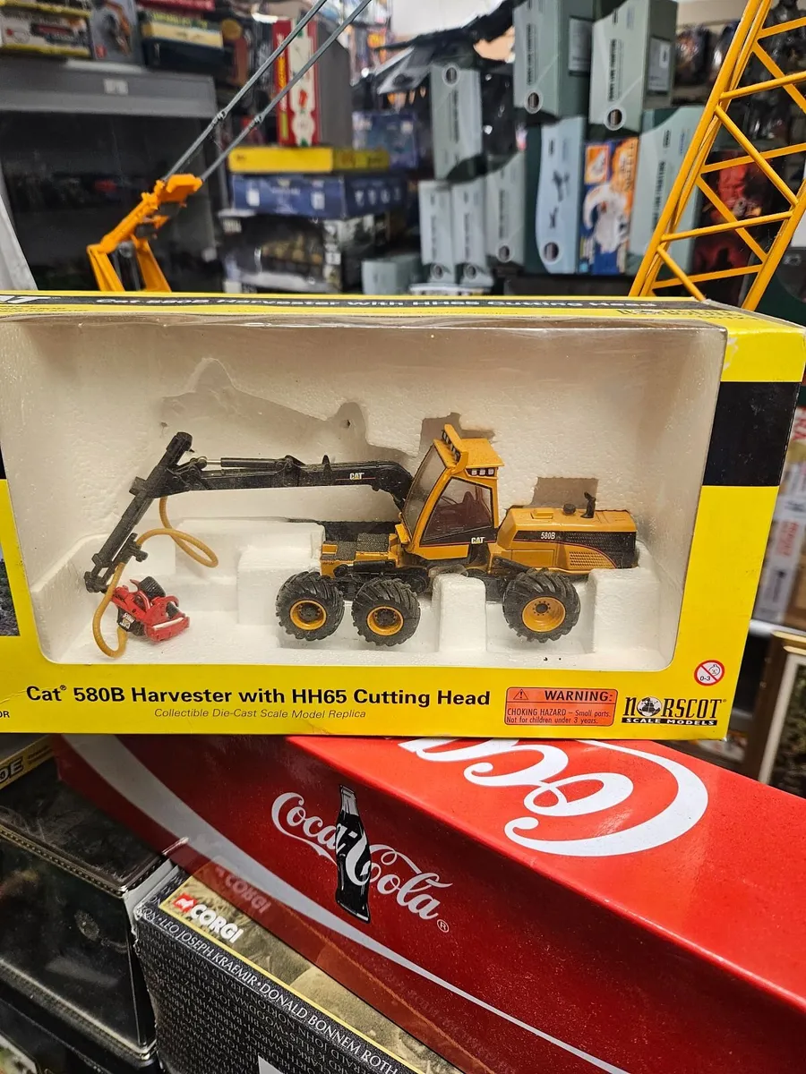 Corgi Norscot Caterpillar Forestry Harvester 1.50 - Image 4