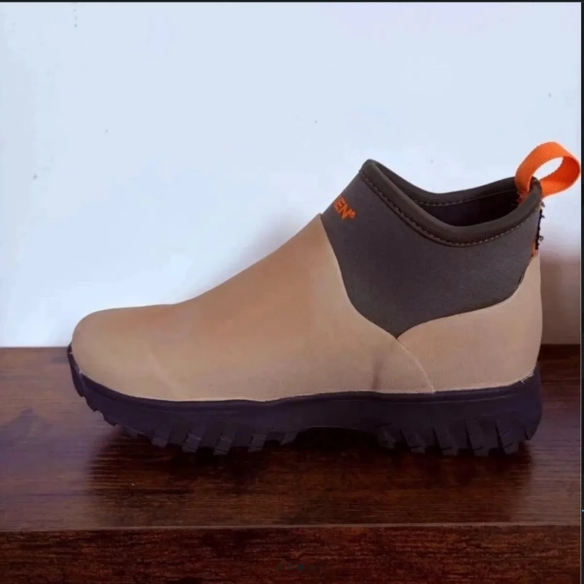 WODEN waterproof rubber boots in Grey - Image 4
